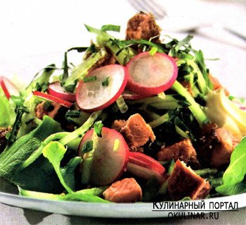 Летний салат с горбушей. Рецепт с фотографией